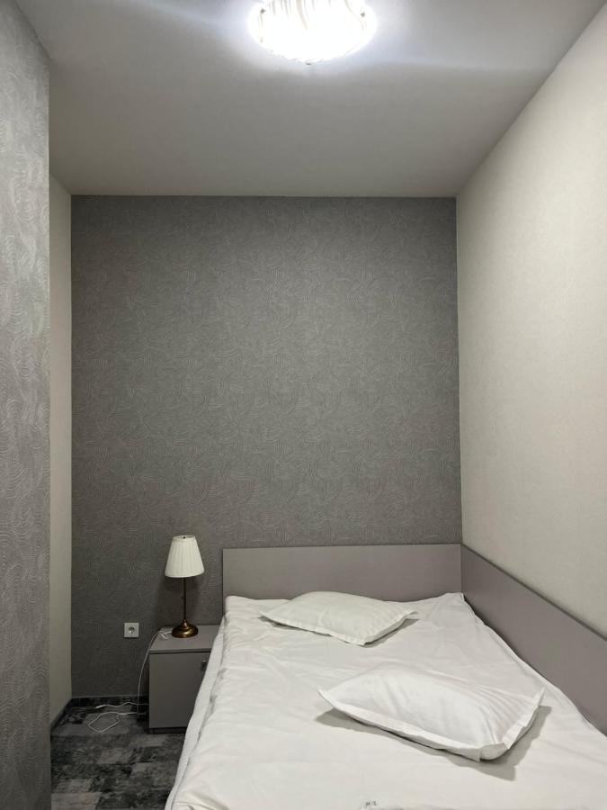 Albert Hotel 普洛耶什蒂 外观 照片